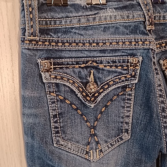 Miss Me Jeans, Size 30, Denim, 30 x 30, Low Rise, Boot Cut Bedazzled, Distressed - Picture 4 of 12
